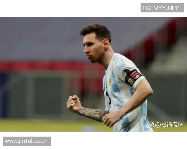 全球顶级足球明星纵览：从梅西到C罗的传奇之路与成就解析